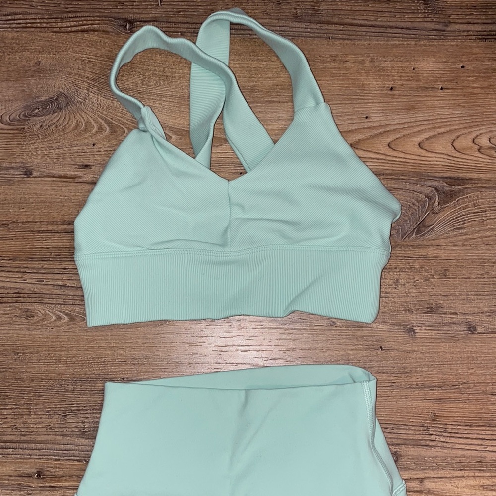 ALO yoga set